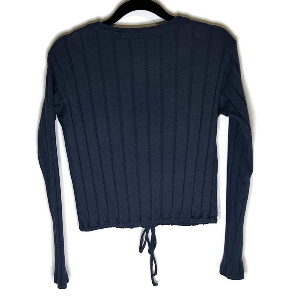 American Eagle Womens XS Ribbed Long Sleeve Cropped Cinch Hem Top Charcoal Gray - Picture 2 of 3